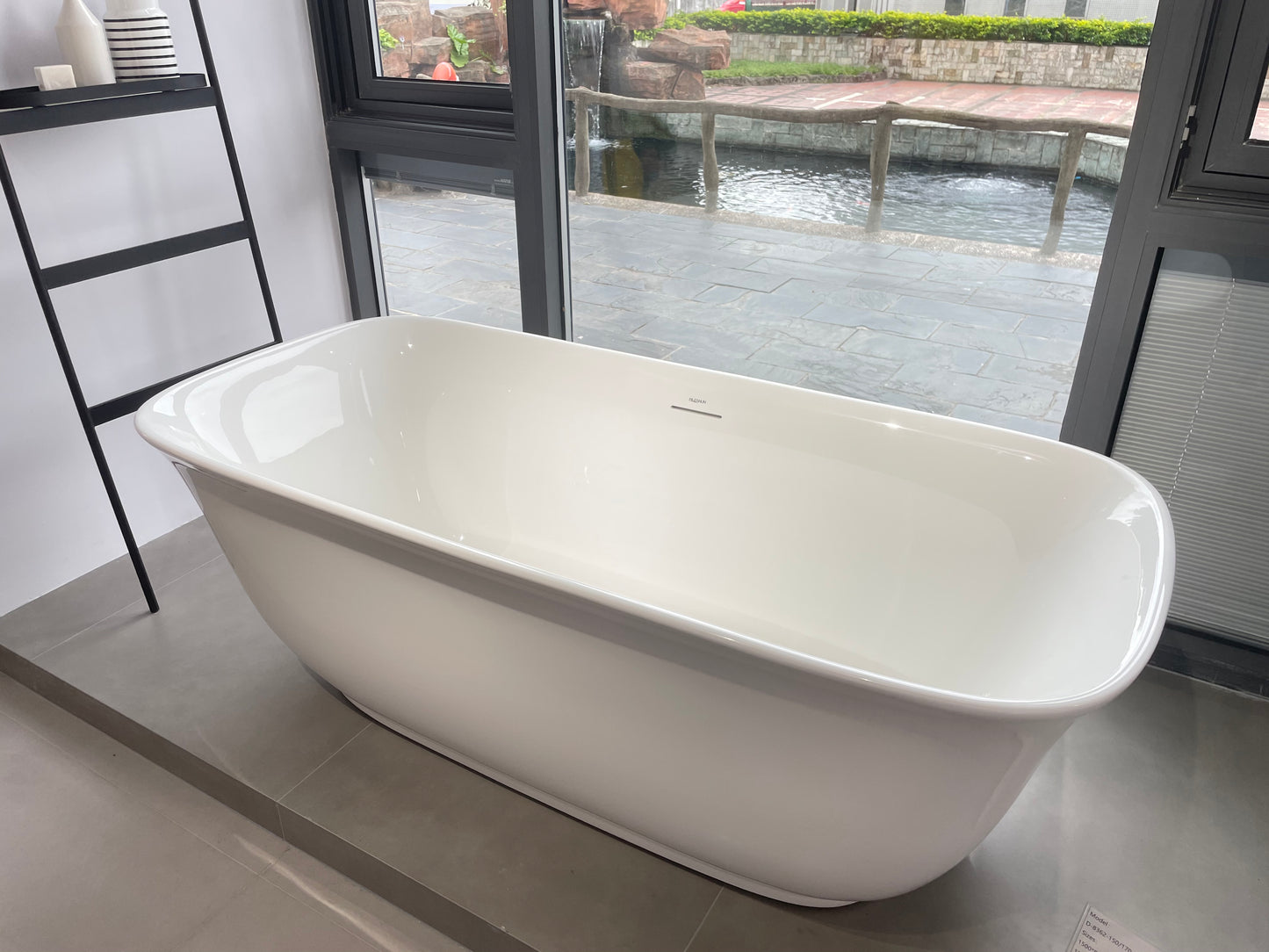 MUZANLIN 59'' Freestanding Bathtub - My Store