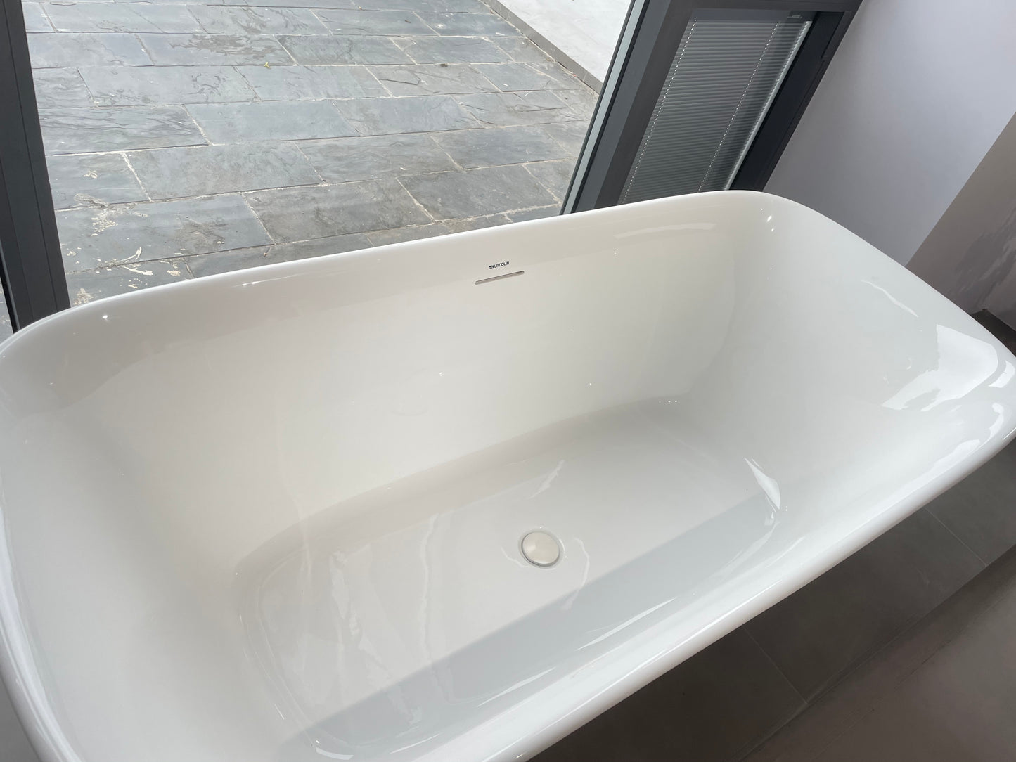 Nurcolin 61'' Freestanding Bathtub - My Store