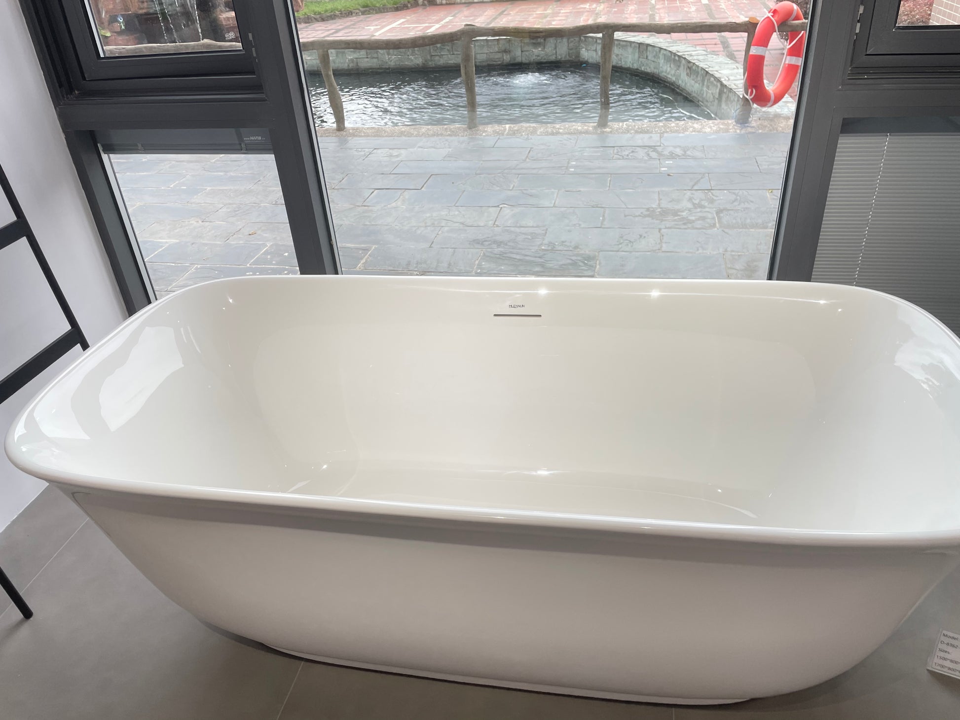 MUZANLIN 59'' Freestanding Bathtub - My Store