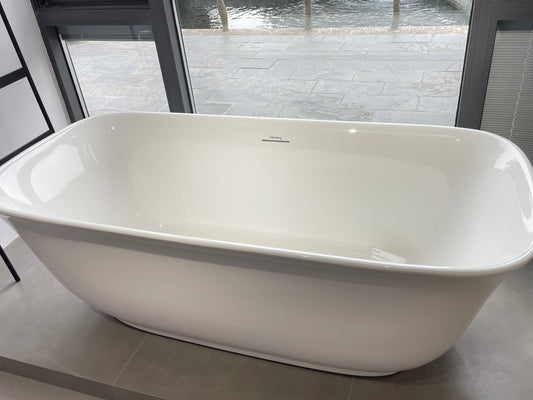 Keayeng 61'' Freestanding Bathtub